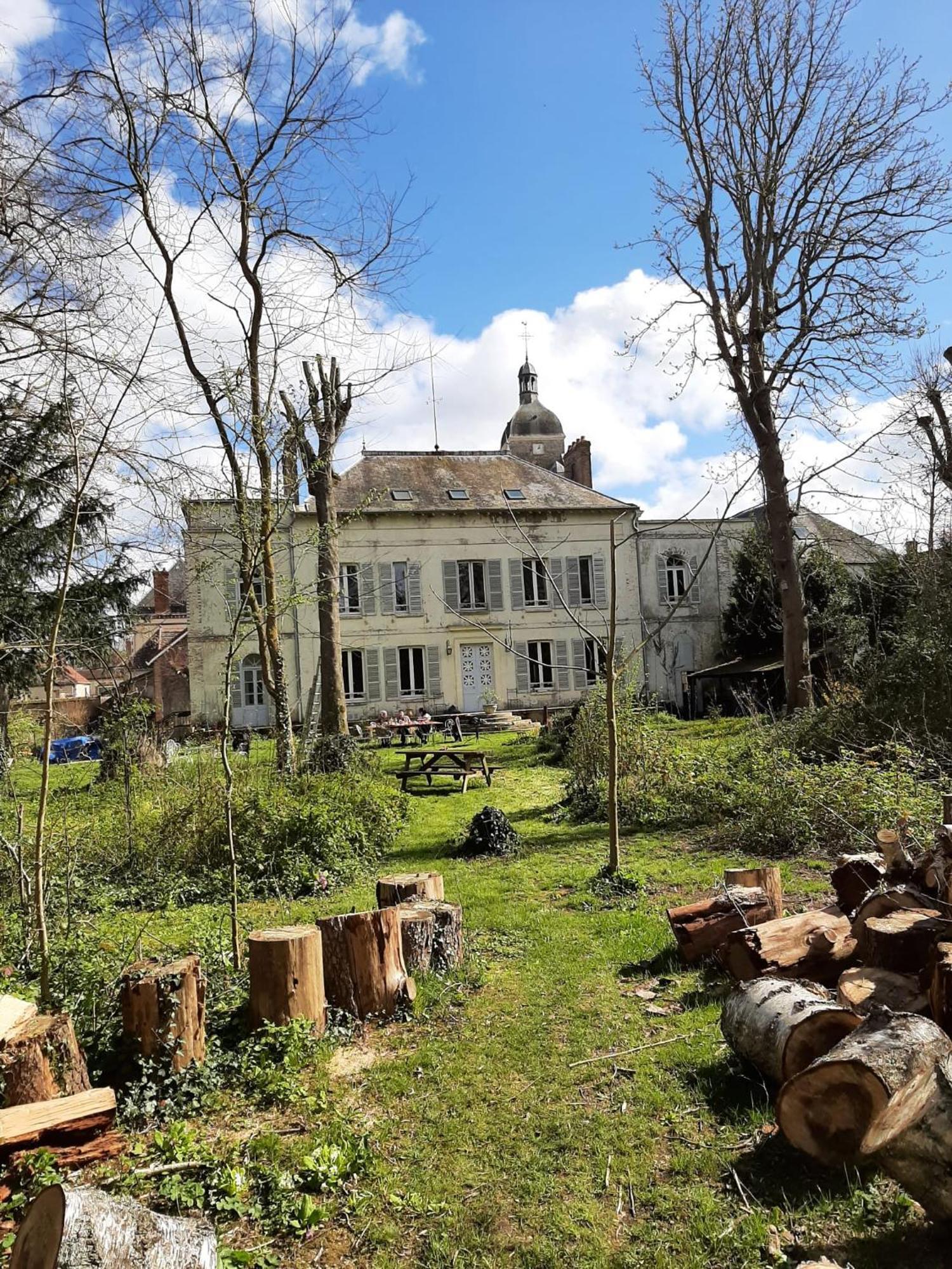Bed and Breakfast Yxie - Manoir Des Arts Villeblevin Esterno foto