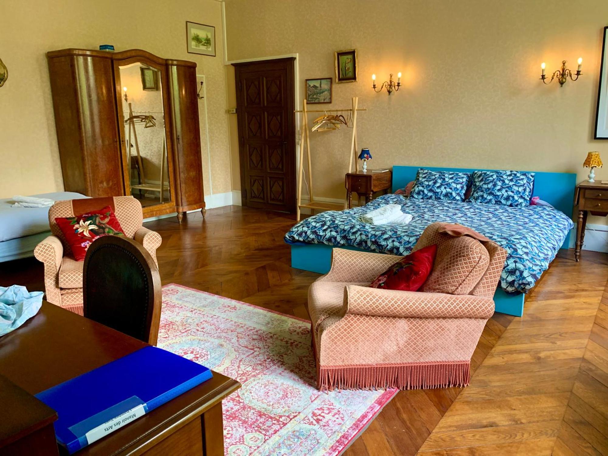 Bed and Breakfast Yxie - Manoir Des Arts Villeblevin Camera foto
