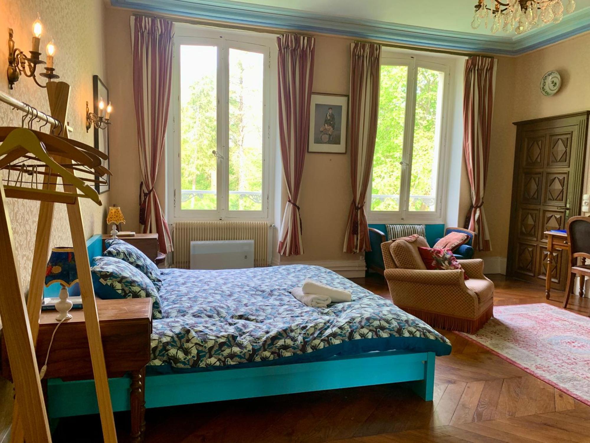 Bed and Breakfast Yxie - Manoir Des Arts Villeblevin Camera foto